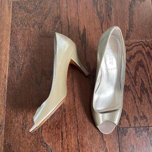 J crew silver‎ peep toe heels